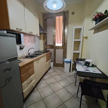 Casa Carlo With Parking Near The Center Апартаменты *