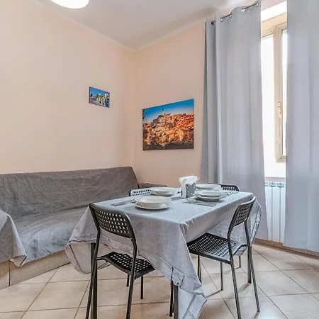 Casa Carlo Near The Center Апартаменти *