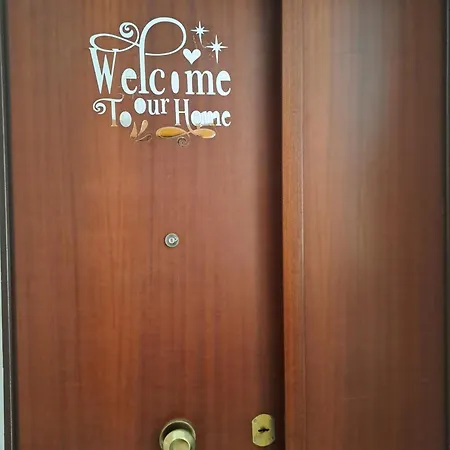アパート Casa Carlo Near The Center