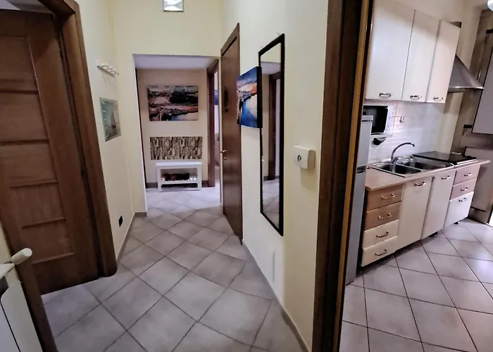 Casa Carlo Near The Center 公寓 *